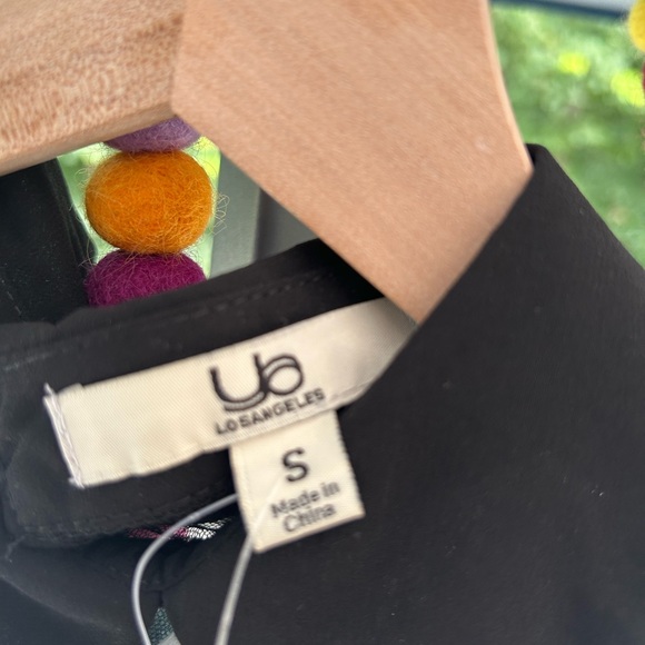 NWT Ya Los Angeles Black Sheer Button Down Satin Collar Top Size S - Picture 4 of 14